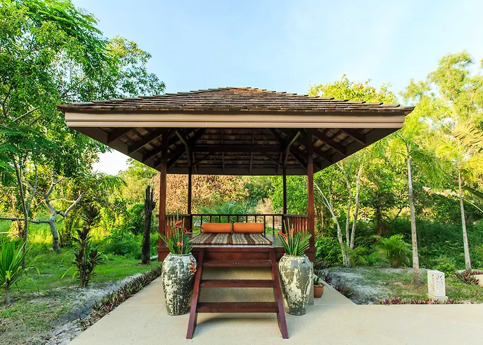 Koh Jum Beach Villas \